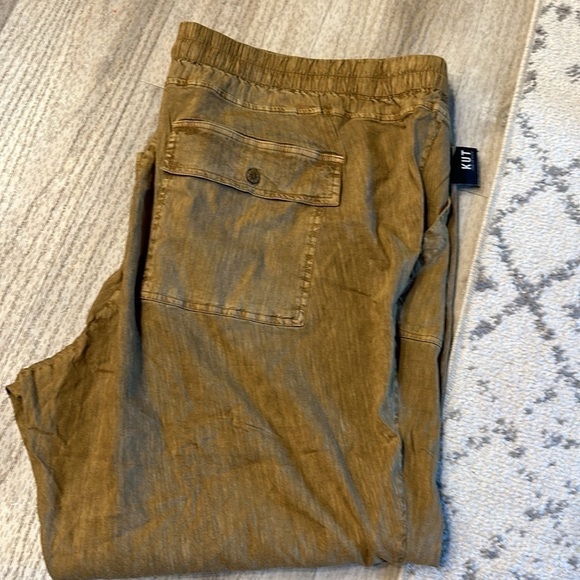 NWT cut from the cloth smocked draw cord pant with pork chop brown – 3X - Picture 9 of 10